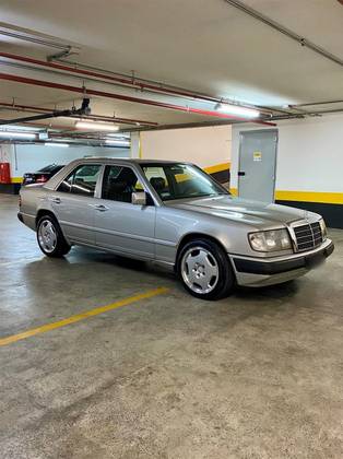 MERCEDES-BENZ 300 E 3.0 SEDAN 6 CILINDROS 12V GASOLINA 4P AUTOMÁTICO MERCEDES-BENZ 300 E 3.0 SEDAN 6 CILINDROS 12V GASOLINA 4P AUTOMÁTICO